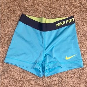 💜2/$30 Nike pro light blue shorts